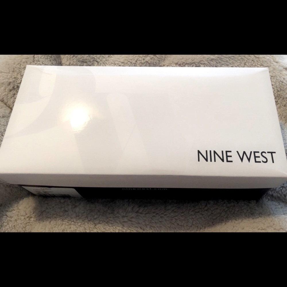 BRAND NEW NINE WEST STUDED FLATS 🥿😍❤️ - Picture 9 of 10